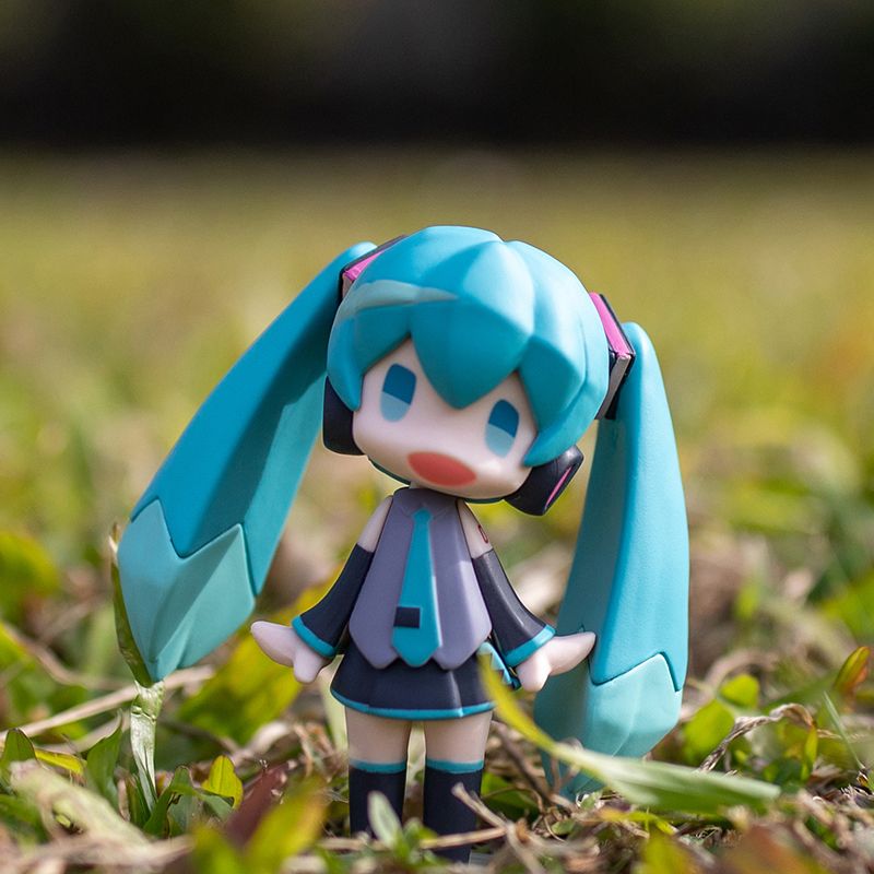 Figura de Anime Miku y Set de  - Lego Set Technic reseña y precio
